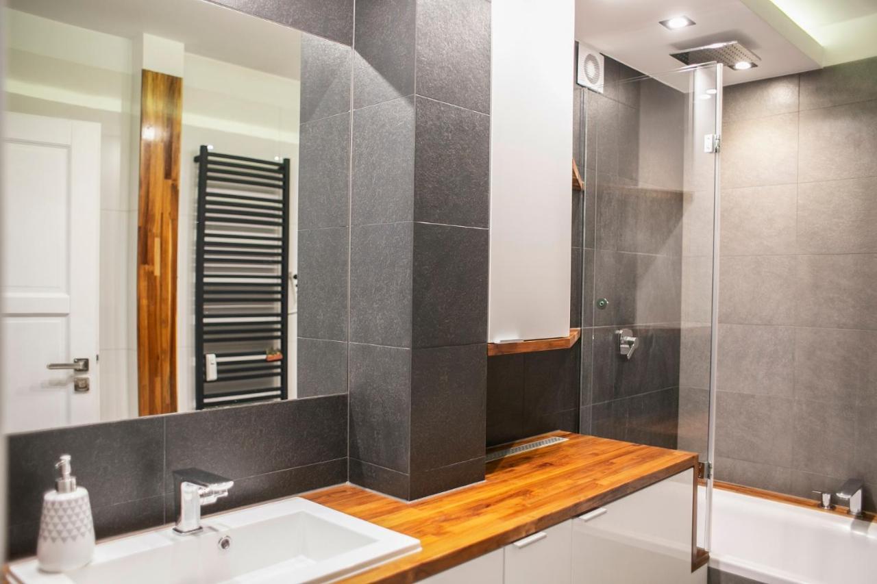 Best Apartment Tarnów エクステリア 写真